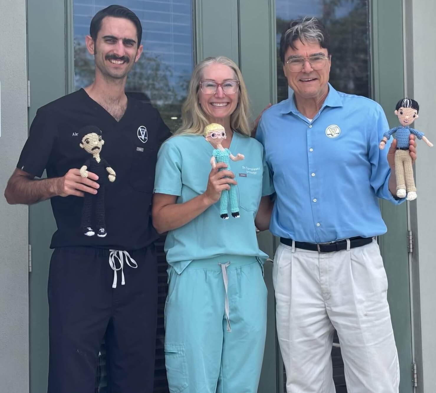 vasweb doctors with dolls